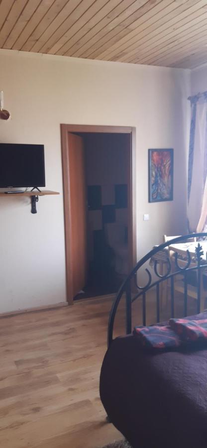 Viesu Nams "Laimes Pakavs" Hotell Straupe Exteriör bild